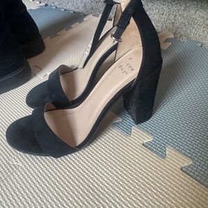 Black Women's Heeled Sandals